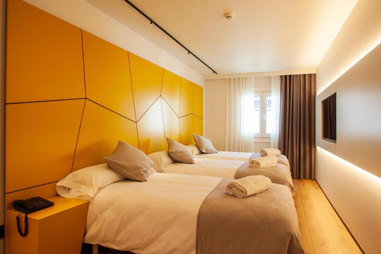 Hotel Plaza Obradoiro By Bossh! Hotels サンティアゴ・デ・コンポステーラ エクステリア 写真