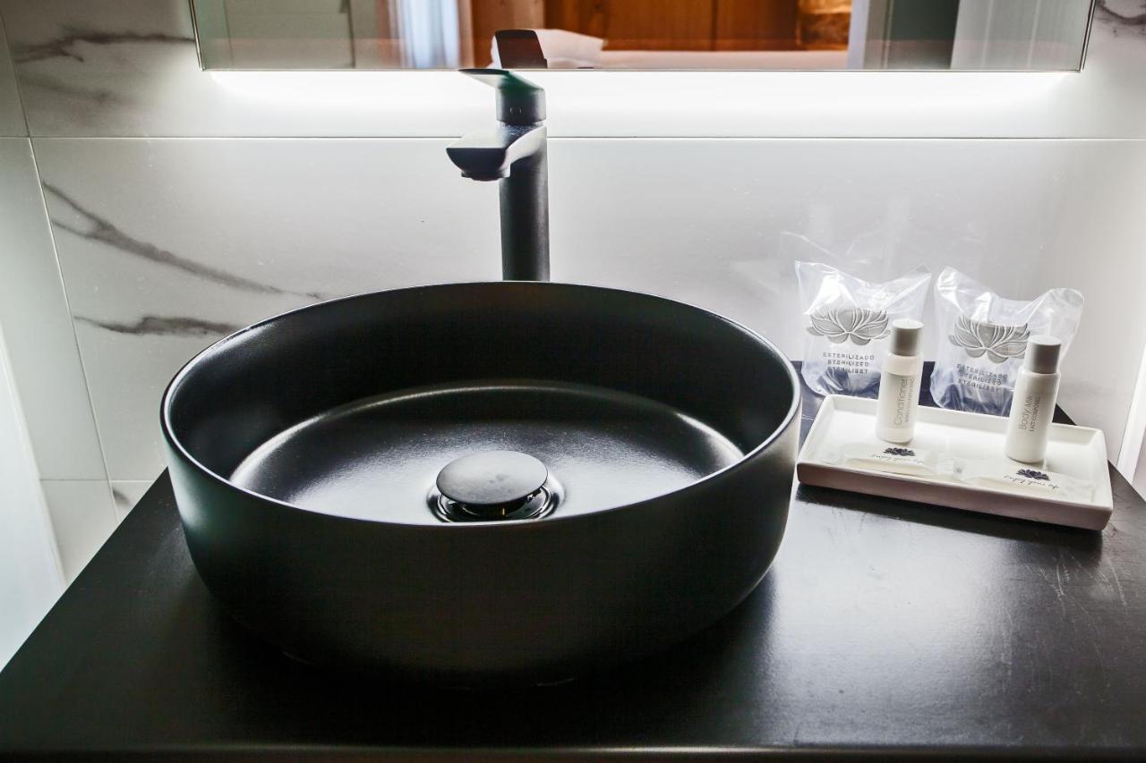 Hotel Plaza Obradoiro By Bossh! Hotels サンティアゴ・デ・コンポステーラ エクステリア 写真